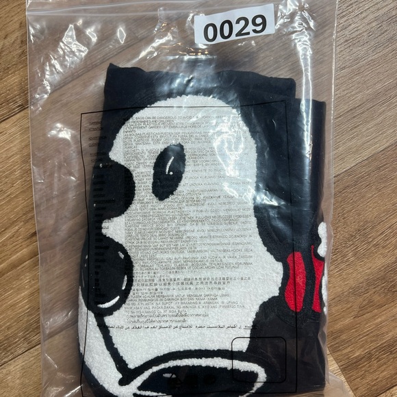 2021 Large Peanuts Snoopy Joe Cool Huge Chenille Patch Graphic Collector T Shirt - Picture 7 of 7